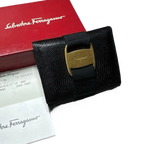 FERRAGAMO Porte-monnaie noir cuir grainé avec boite/facture