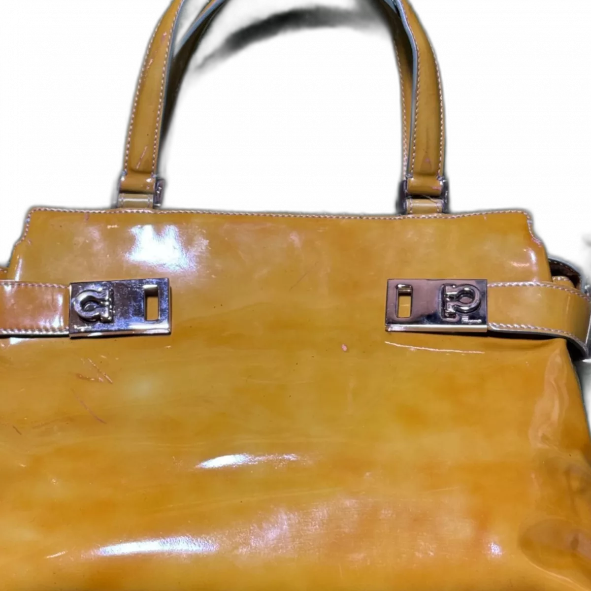 FERRAGAMO Sac à main Ferragamo en cuir verni orange/jaune effet et fermoirs métalliques Gancini