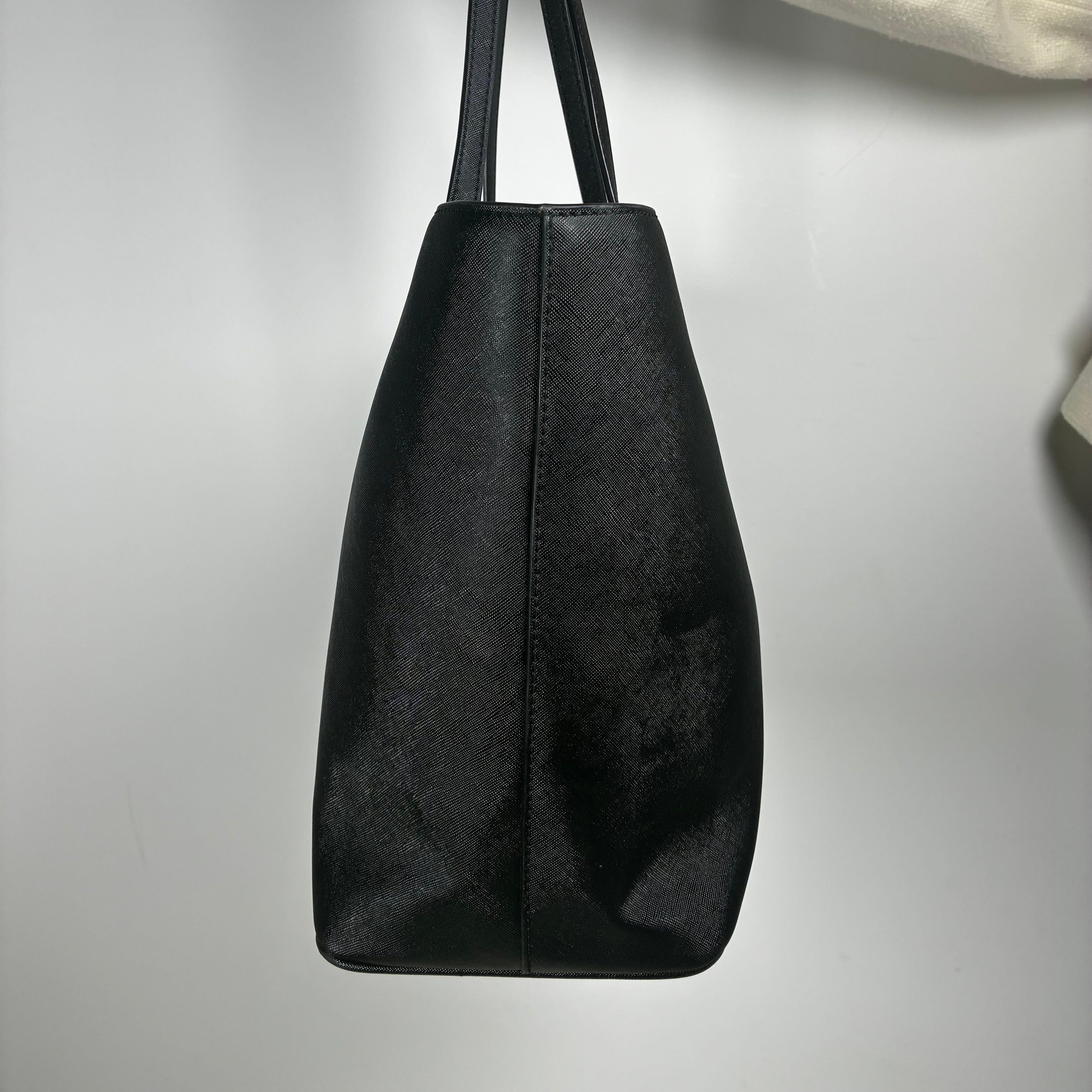 Marc Jacobs tote bag New York en cuir saffiano noir