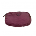 PRADA Pochette / Trousse Prada rose avec logo plaque et zip