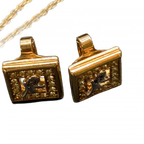 NINA RICCI LOTX2 Nina Ricci (collier et boucles d'oreilles) couleur or logo strass.  vendu à l'unité