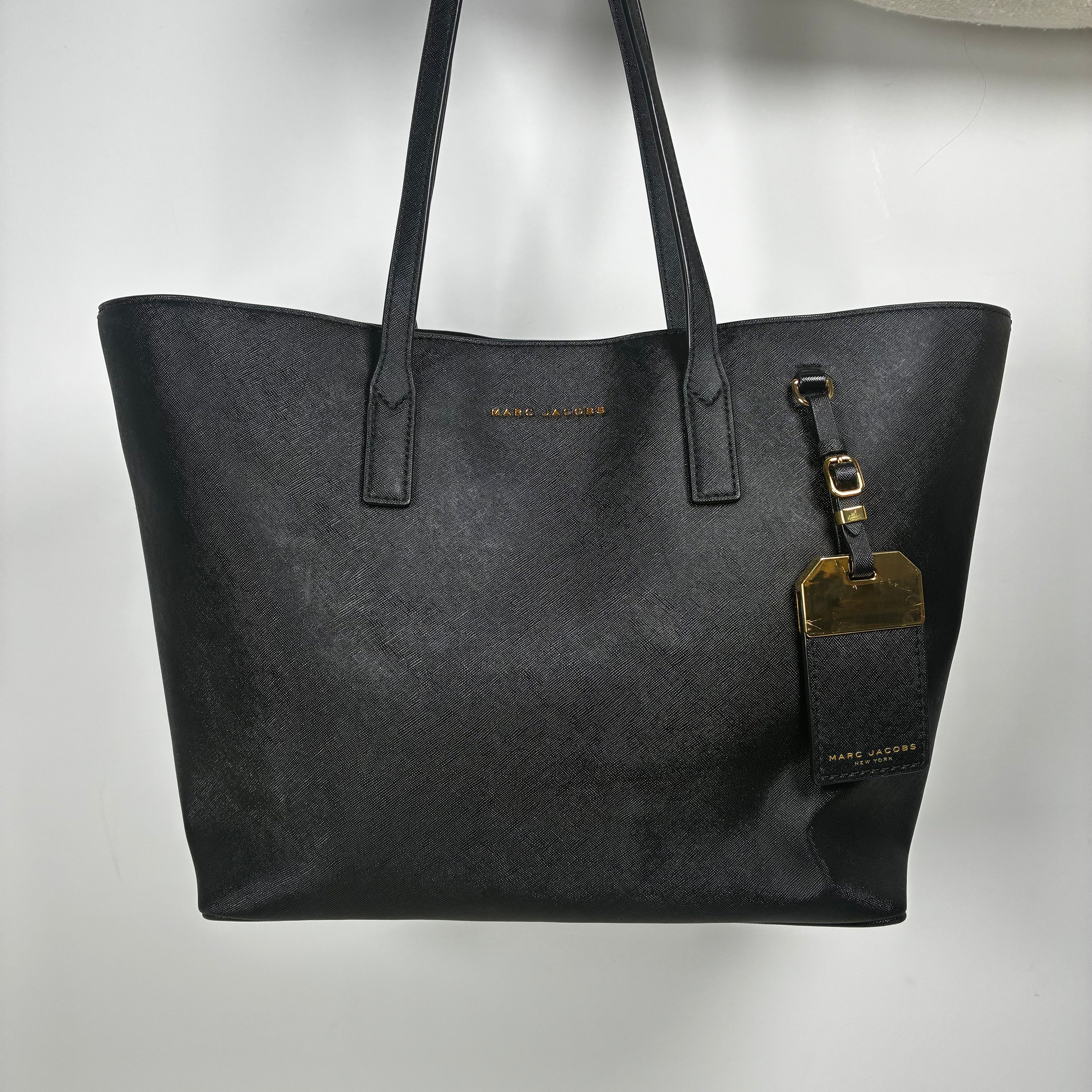 Marc Jacobs tote bag New York en cuir saffiano noir
