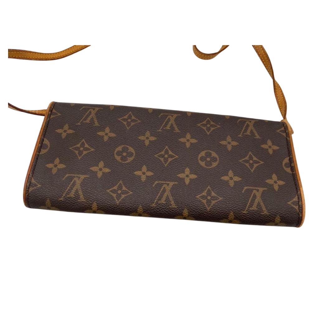 LOUIS VUITTON Monogram Wallet on Chain Pochette