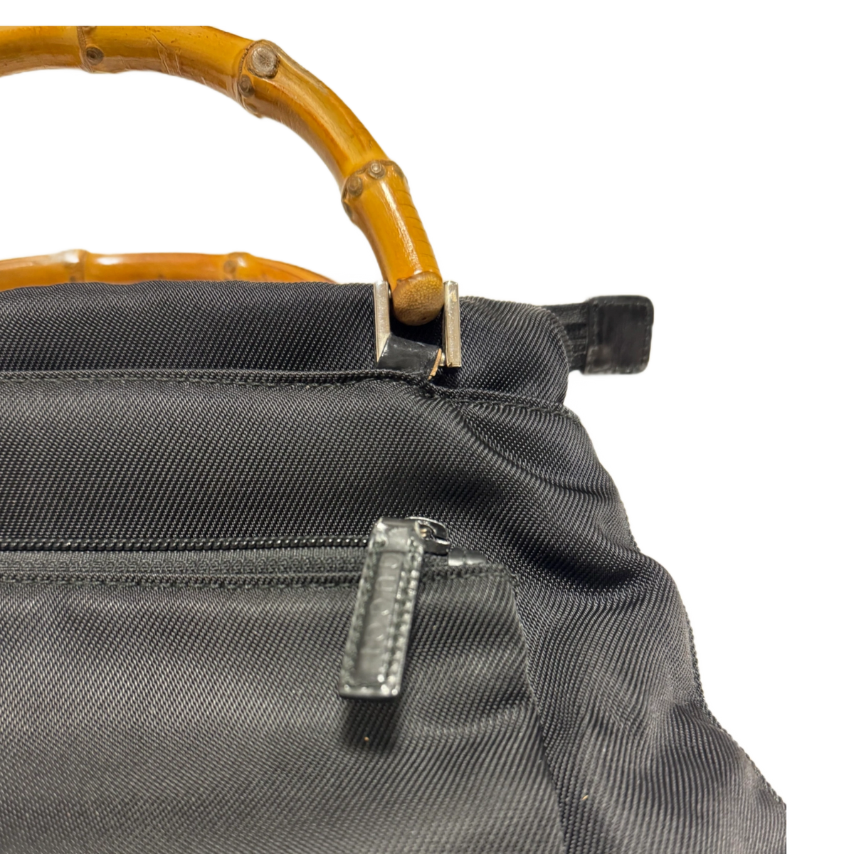 GUCCI Sac nylon noir bambou Gucci & pompon fourrure