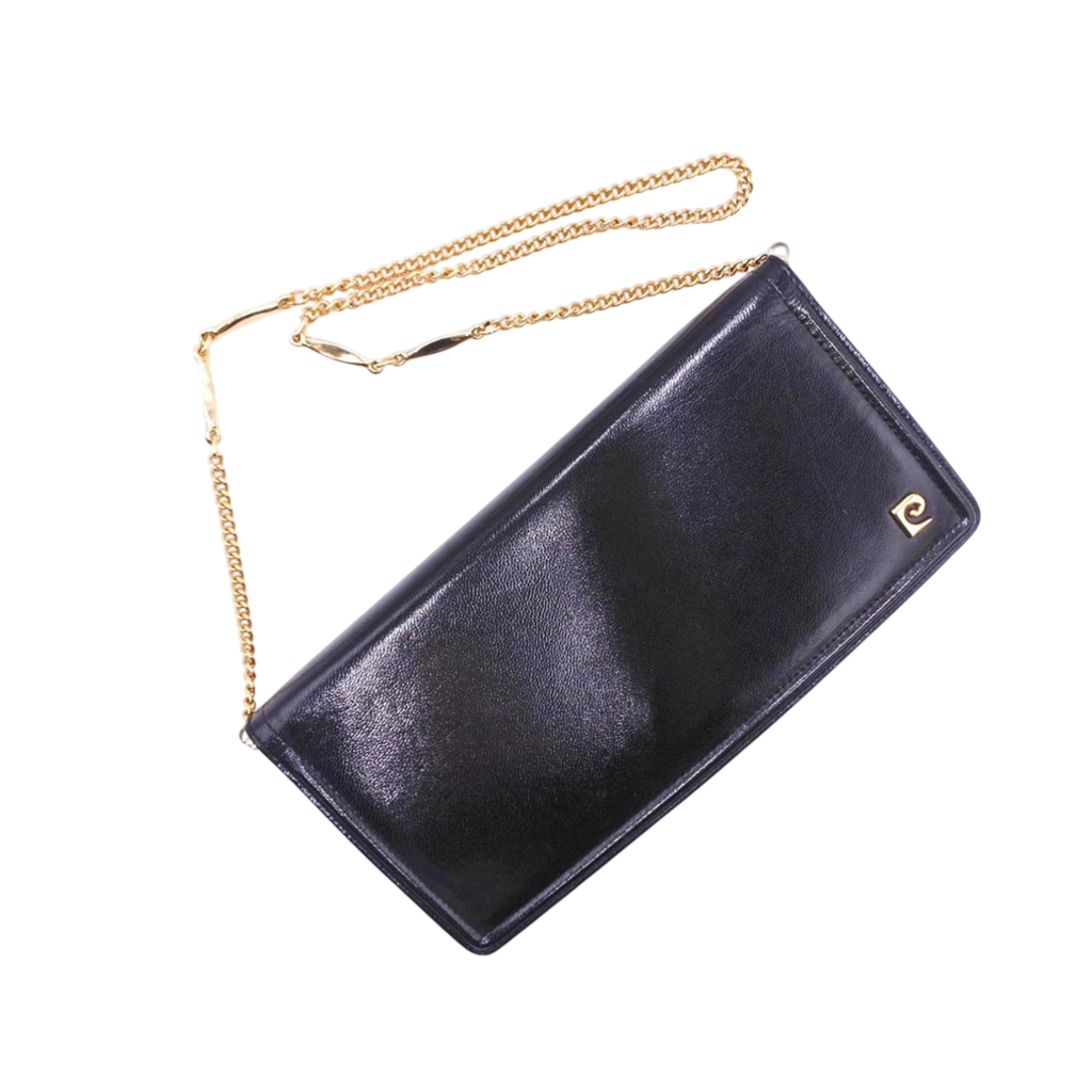 PIERRE CARDIN Pochette soirée cuir noir lisse chaîne dorée logo PC