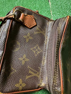 LOUIS VUITTON Sac à bandoulière Amazon PM vintage Louis Vuitton Monogram