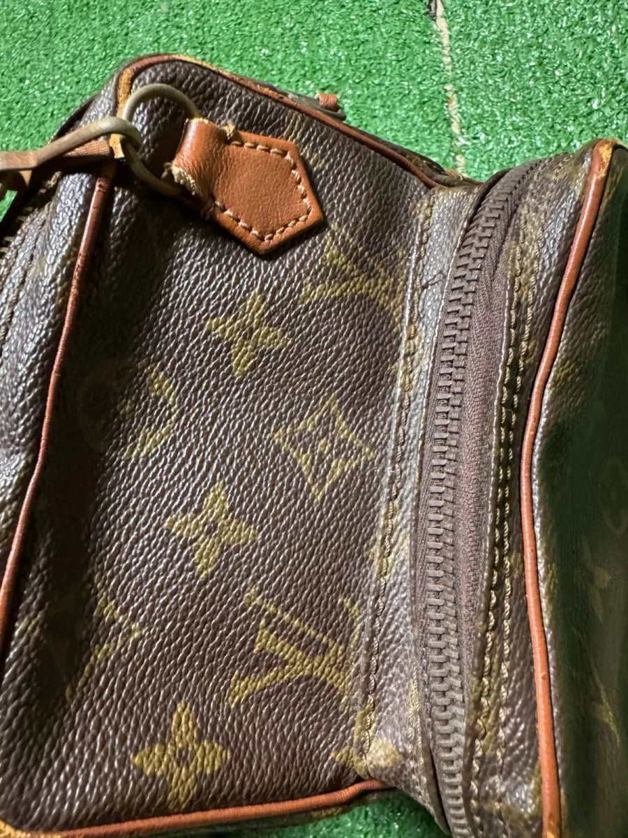 LOUIS VUITTON Sac à bandoulière Amazon PM vintage Louis Vuitton Monogram