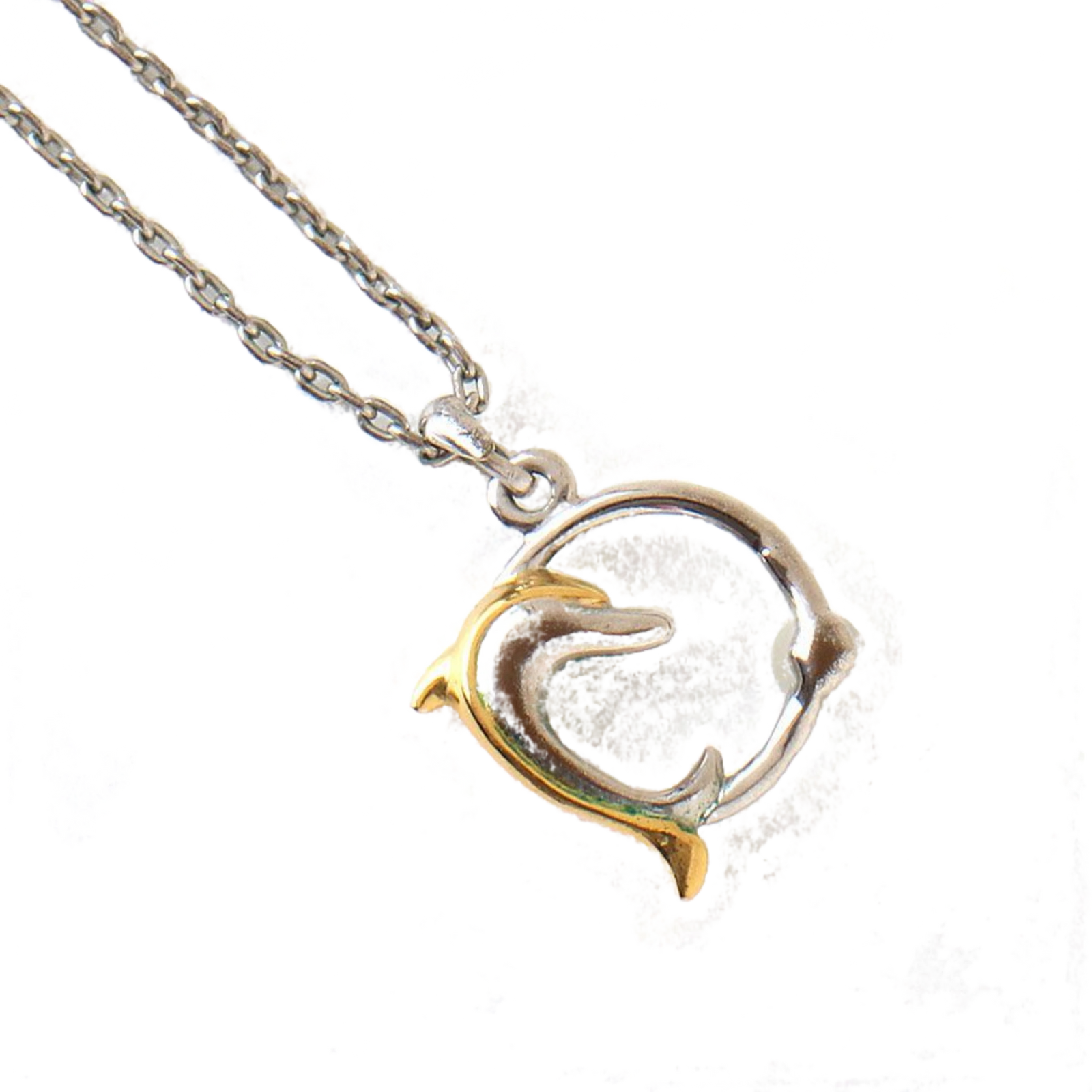 COURRÈGES Collier pendentif motif dauphin argent et or