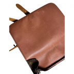 LOUIS VUITTON Cartouchière MM besace à rabat, boucle frontale, bandoulière ajustable