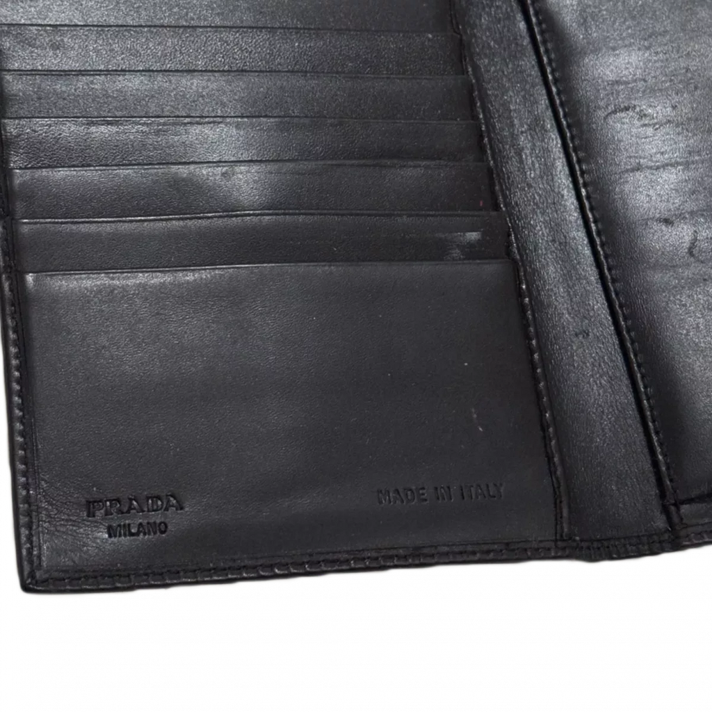 PRADA Portefeuillle noir Prada homme plaque argenté