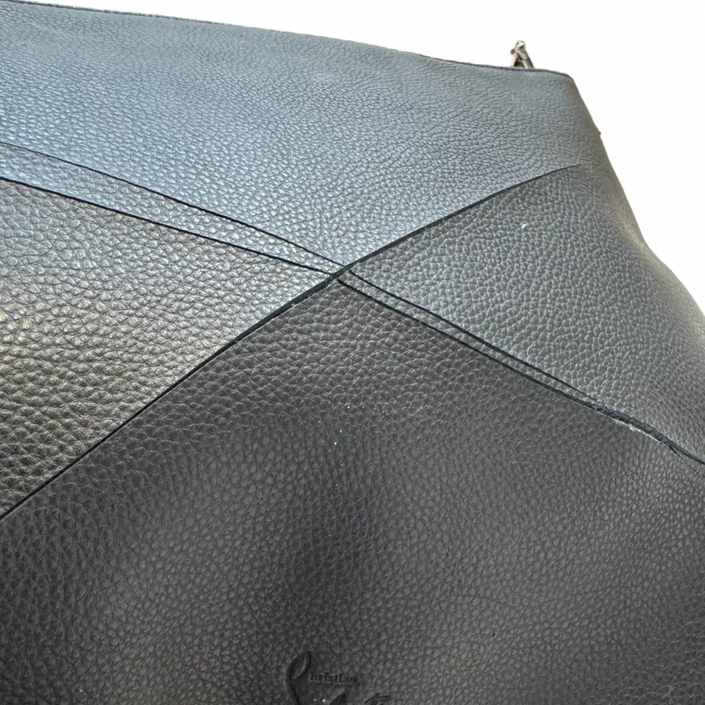 CHRISTIAN LOUBOUTIN Pochette avec pic noir