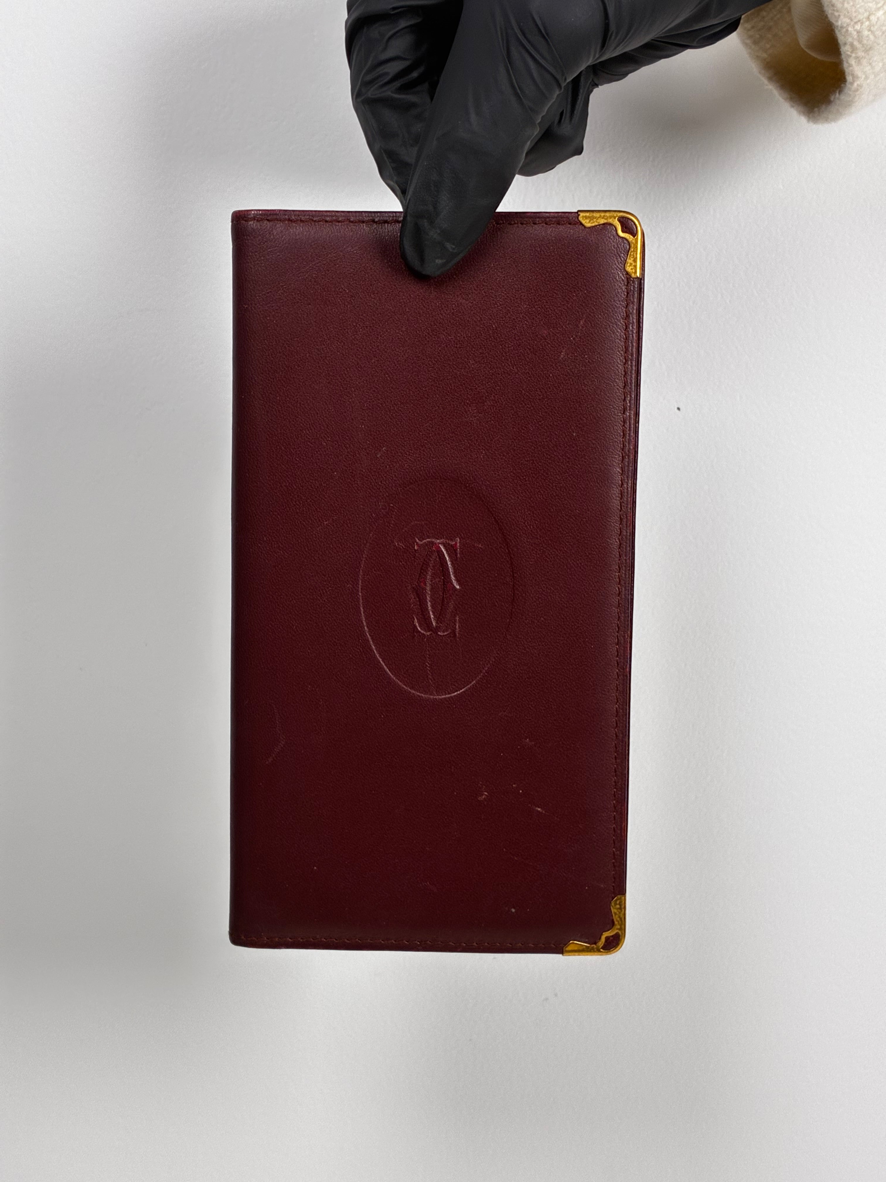 Cartier Porte-Passeport de la ligne Must de Cartier