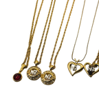 LOT DE 7 COLLIERS Nina Ricci & Courrèges (vendu à l'unité en live)