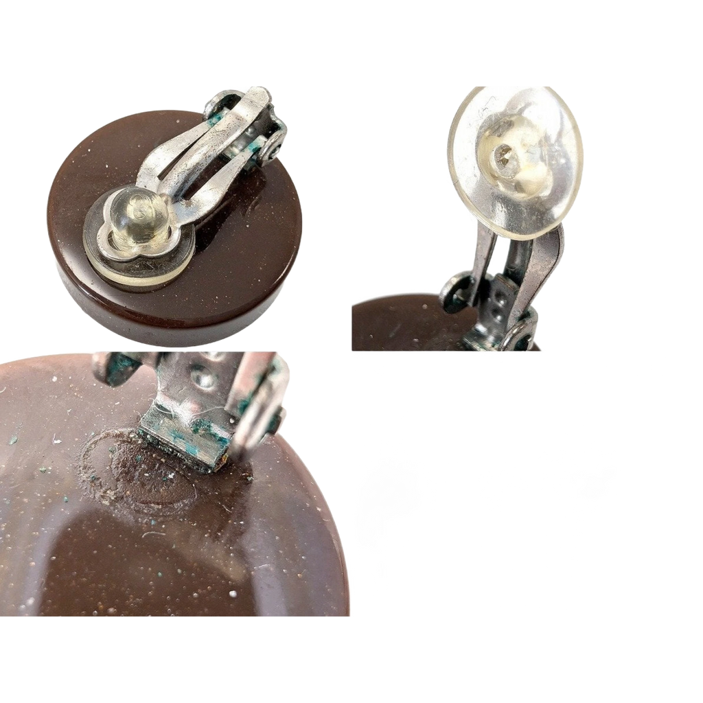 CHANEL Boucles d'oreilles 99P gravé, Coco Mark, plastique marron et argent