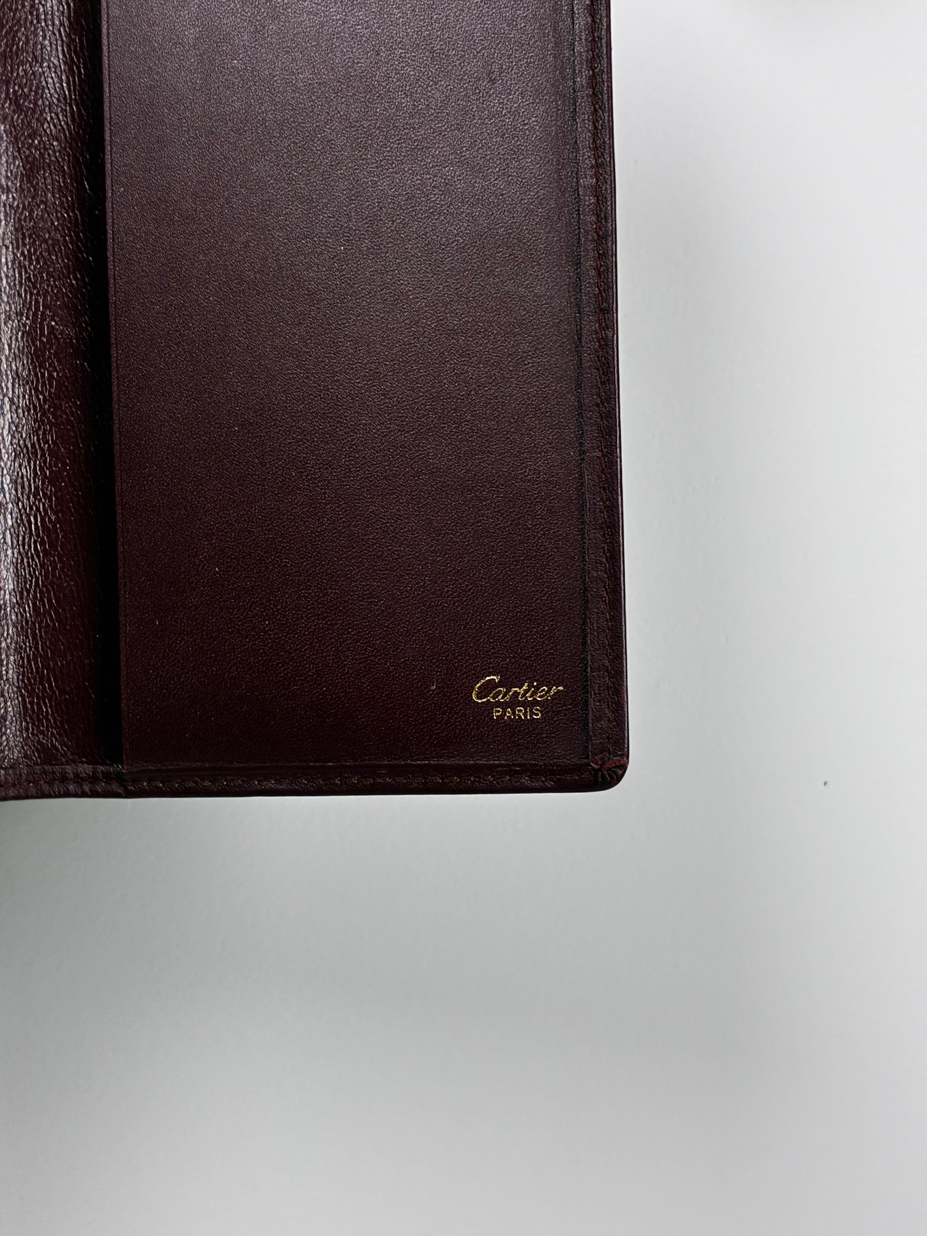Cartier Porte-Passeport de la ligne Must de Cartier