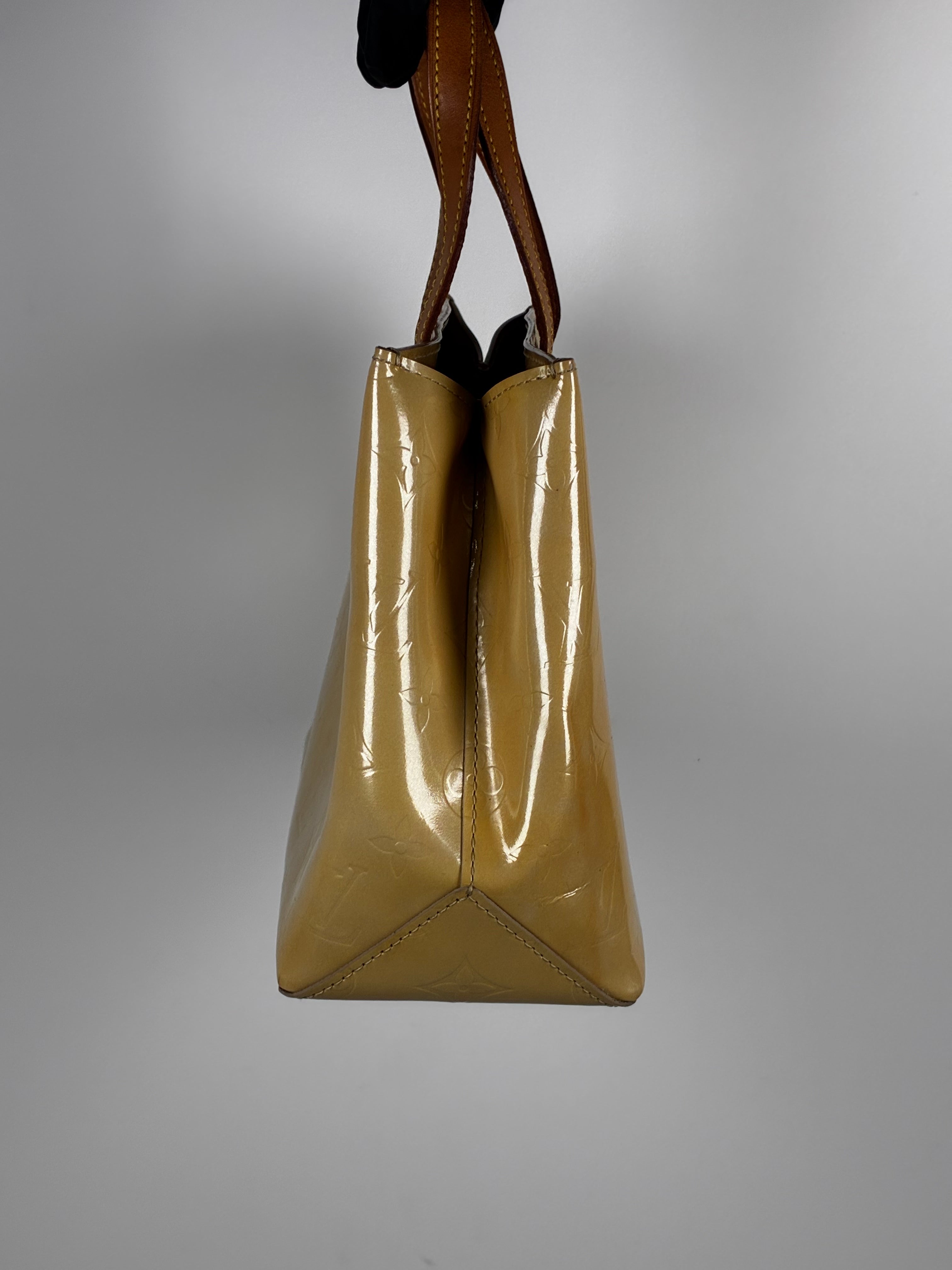 Louis Vuitton sac Alma PM en cuir vernis beige