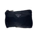 PRADA Milano Pochette nylon Re-Nylon noir plaque triangle argentée