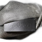 LOUIS VUITTON Trousse de Toilette Vintage Nylon Noir - Made in Spain 2003