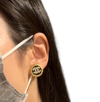 CHANEL Boucles d'oreilles clips or CC strass cristal avec boîte