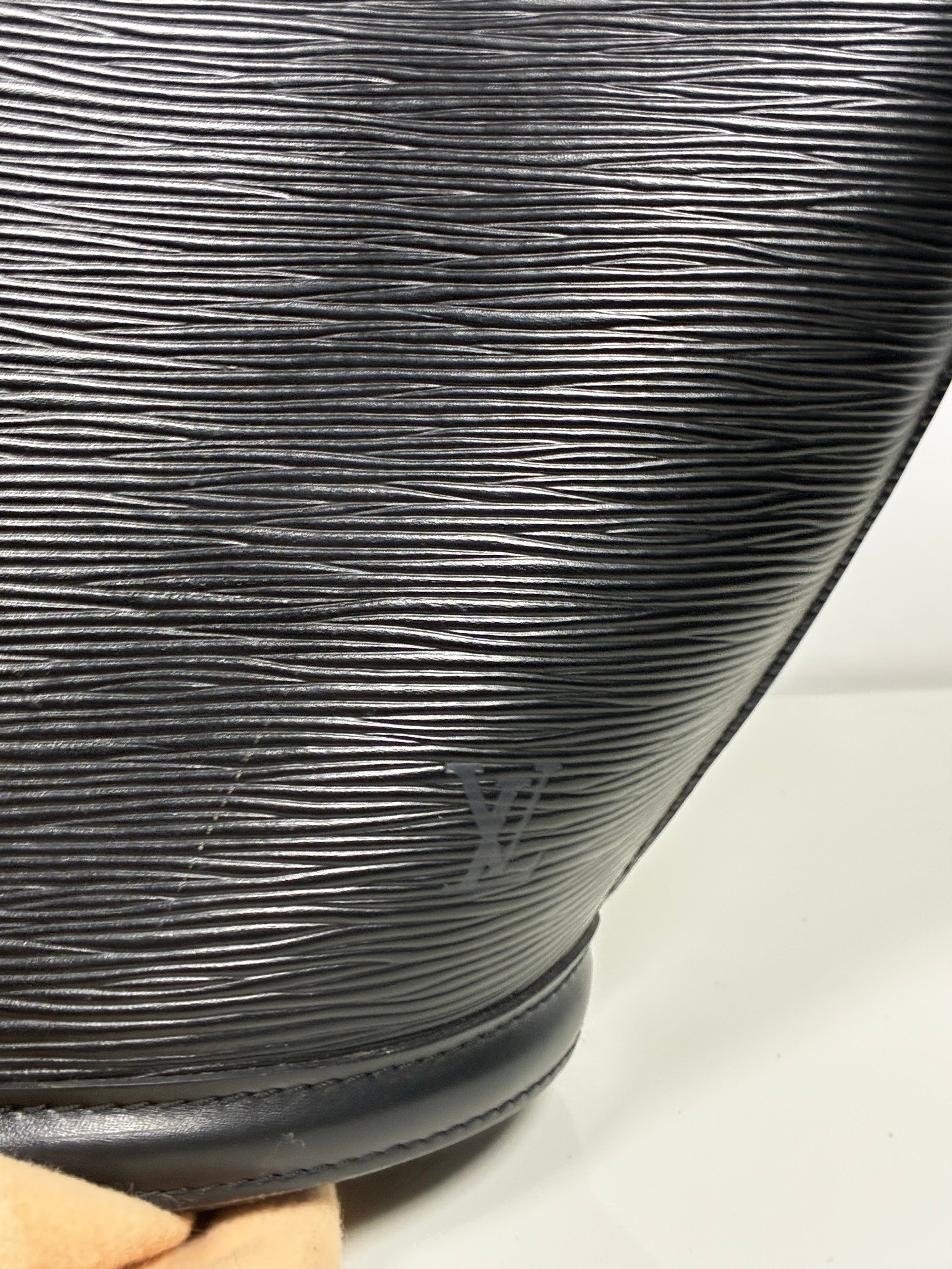 Louis Vuitton sac Saint-Jacques en cuir Epi noir