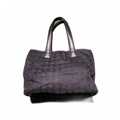CHANEL Sac cabas Chanel New Travel Line en toile noire monogramme CC