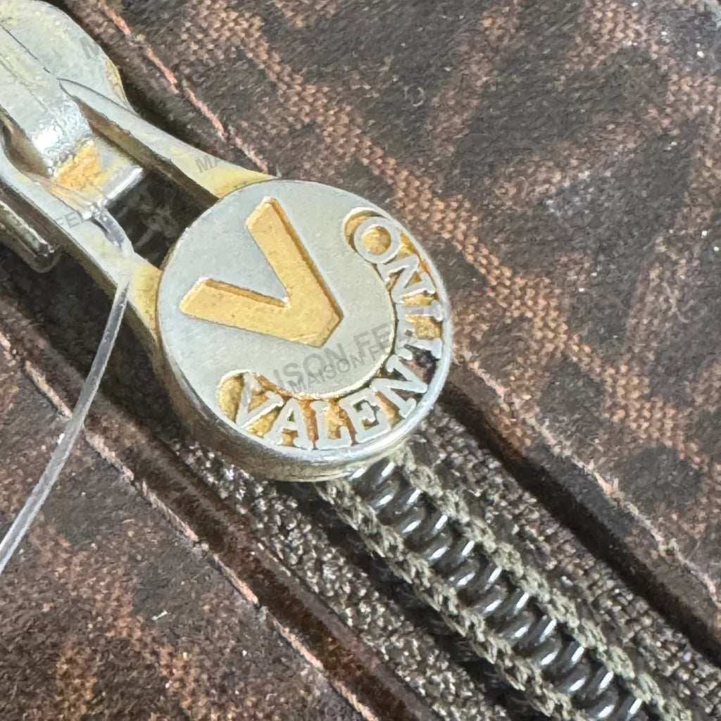 VALENTINO Pochette Mario Valentino monogrammé avec logo V
