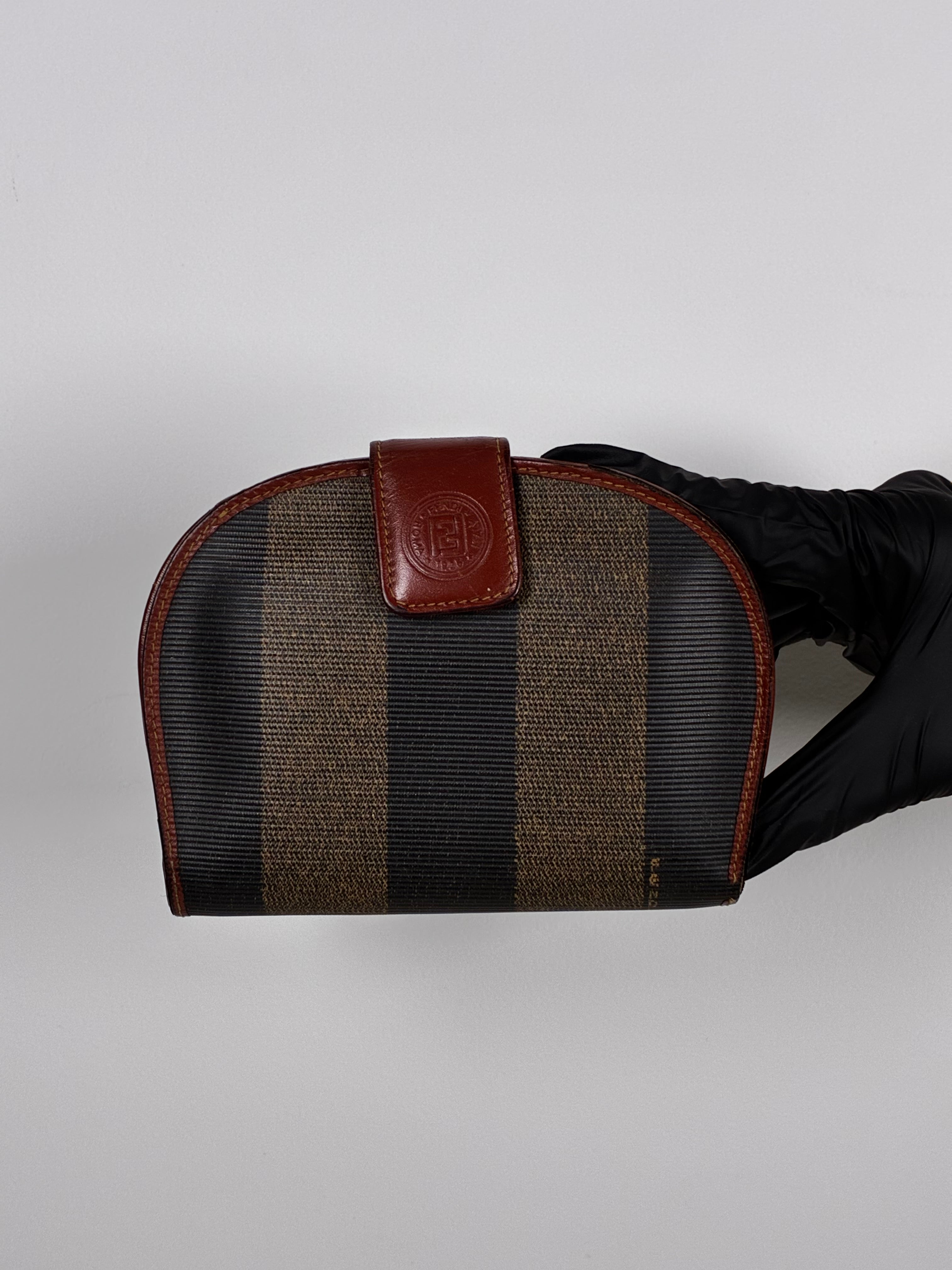 Fendi Porte-Monnaie Demi-Lune en toile Pequin