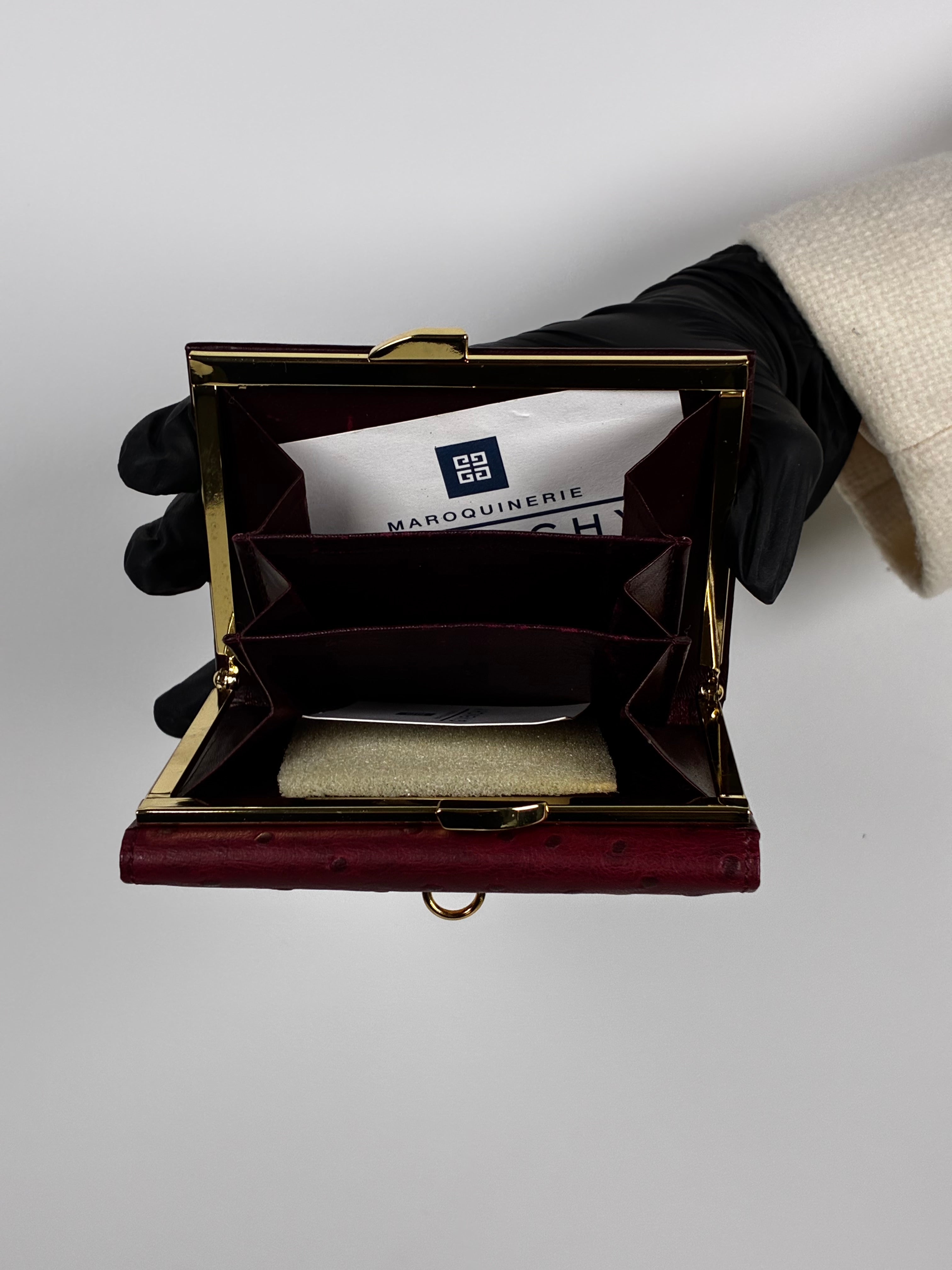 Givenchy Porte-Monnaie Maroquinerie en cuir d'autruche bordeaux