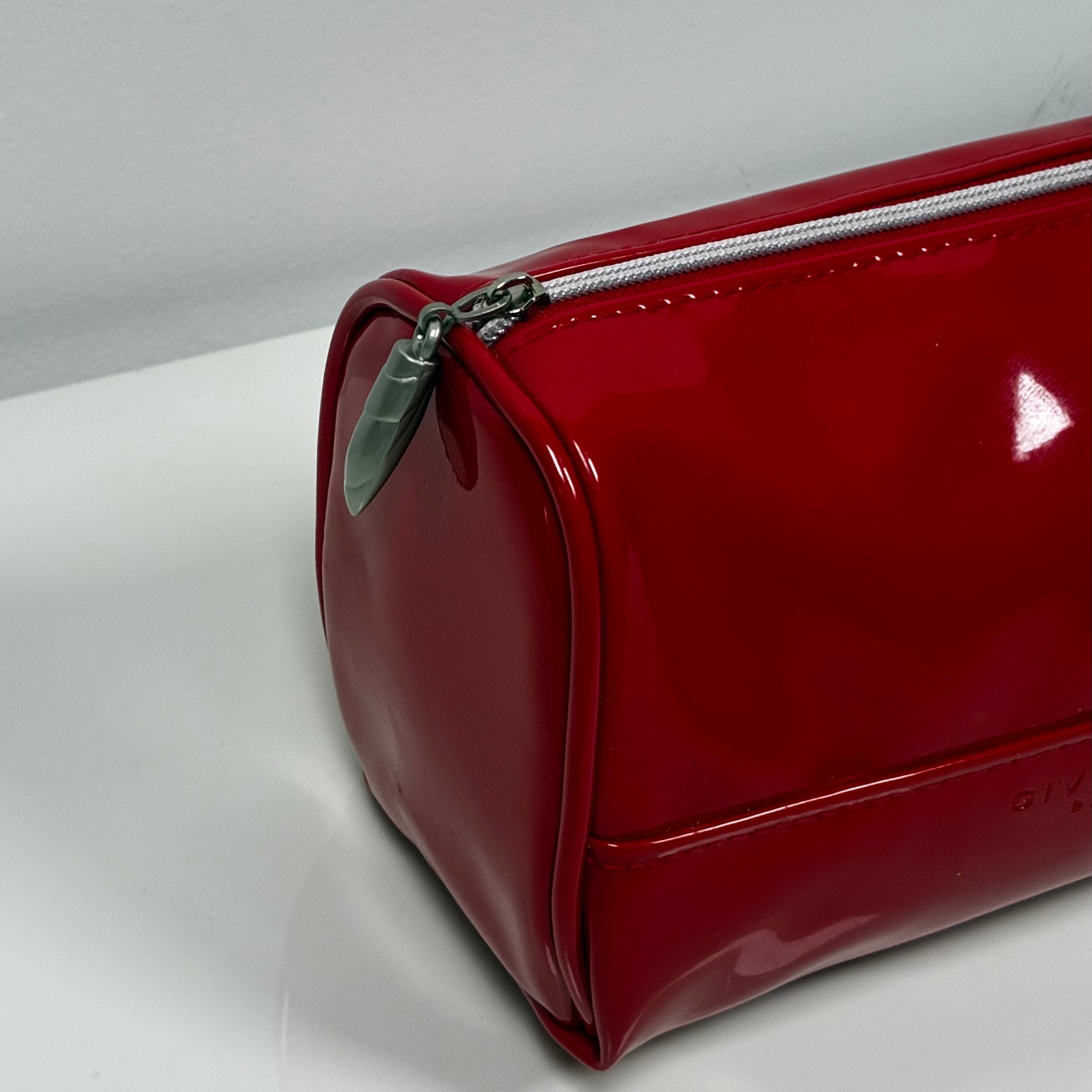 Givenchy Pochette Trousse Vernis Rouge, Zip Argenté