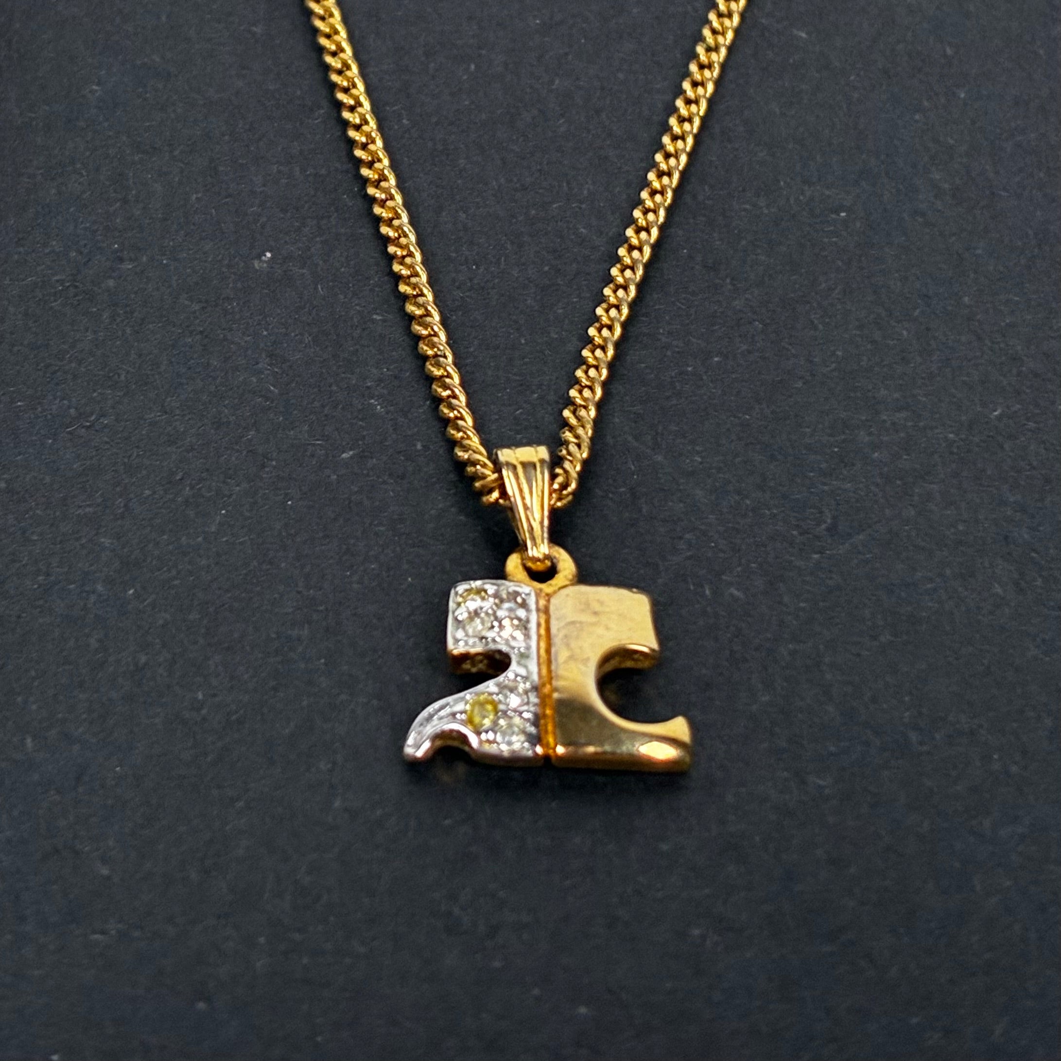 Courrèges Collier Pendentif Logo Strass Dorés