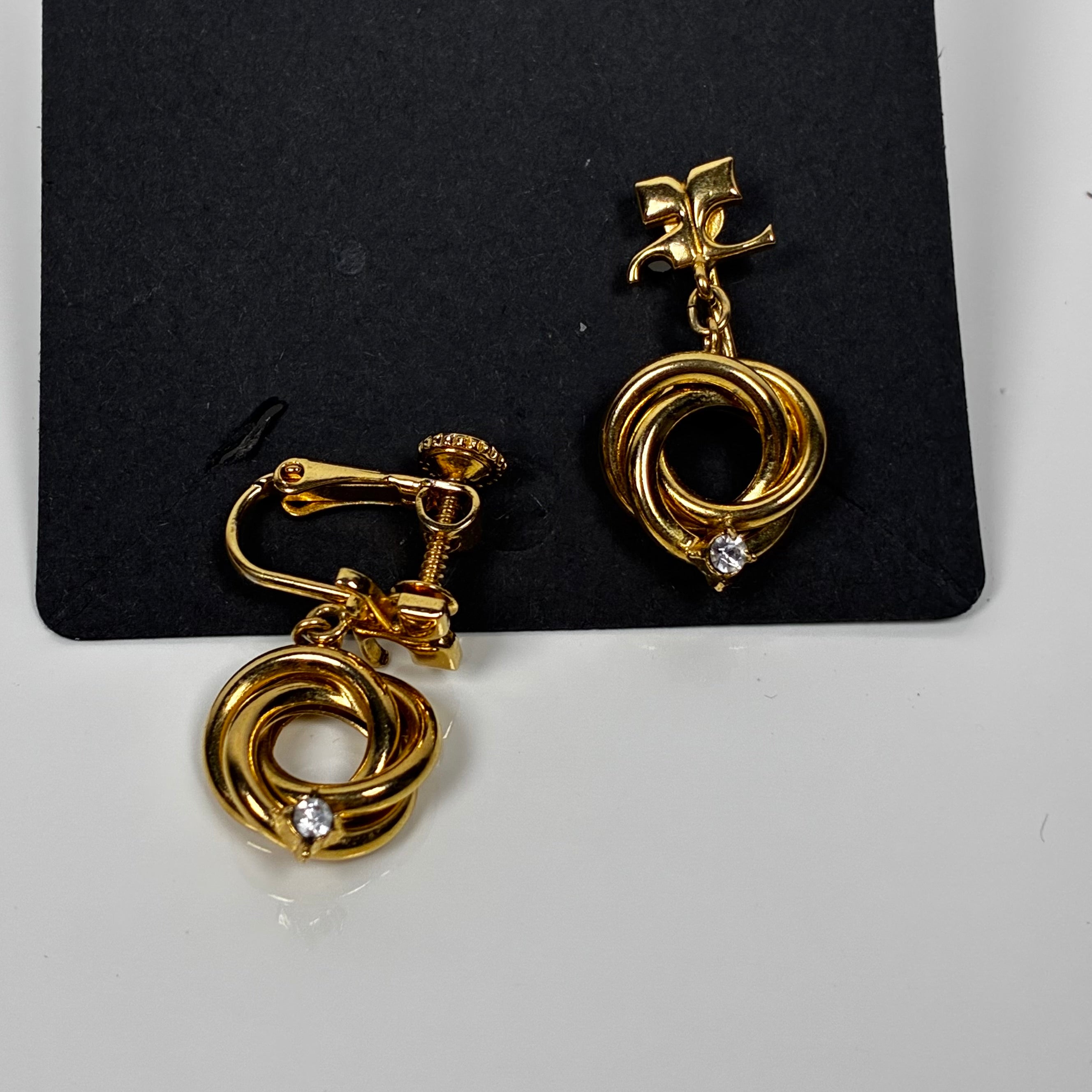 Courrèges Boucles d'Oreilles Pendentif Anneaux Torsadés Strass Doré