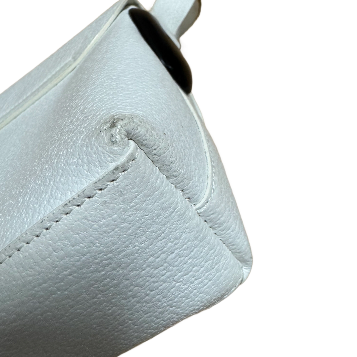 GUCCI Sac besace Gucci cuir blanc grainé bandoulière ajustable