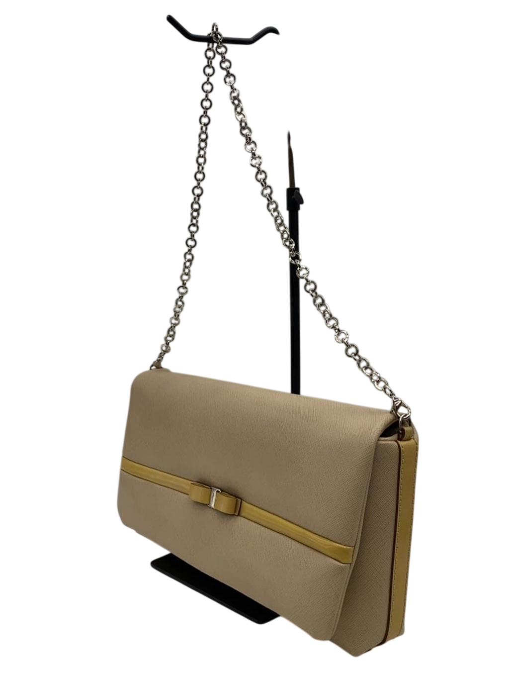 SALVATORE FERRAGAMO Sac pochette chaîne cuir saffiano beige nœud Vara