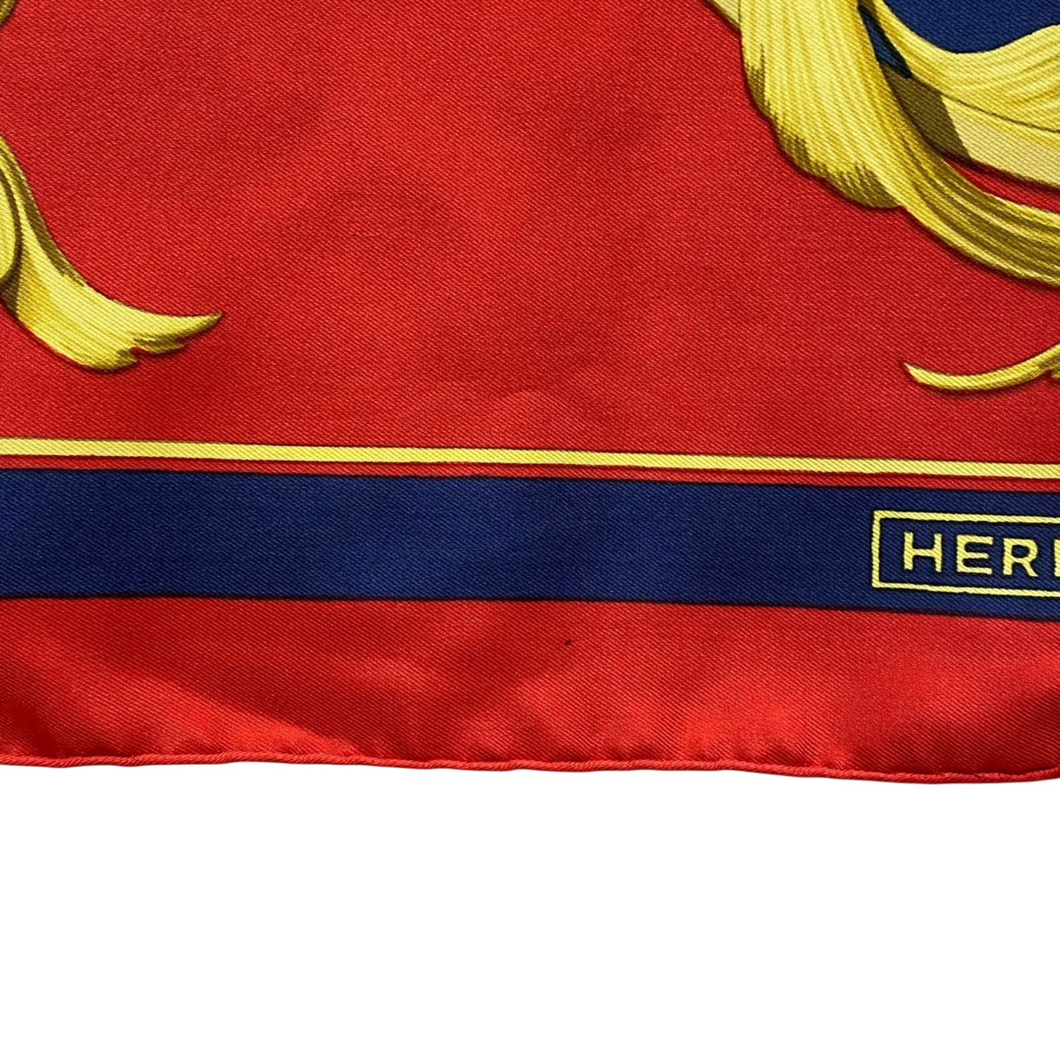 HERMÈS Paris Carré de soie 90x90 couronnes royales rouge marine or