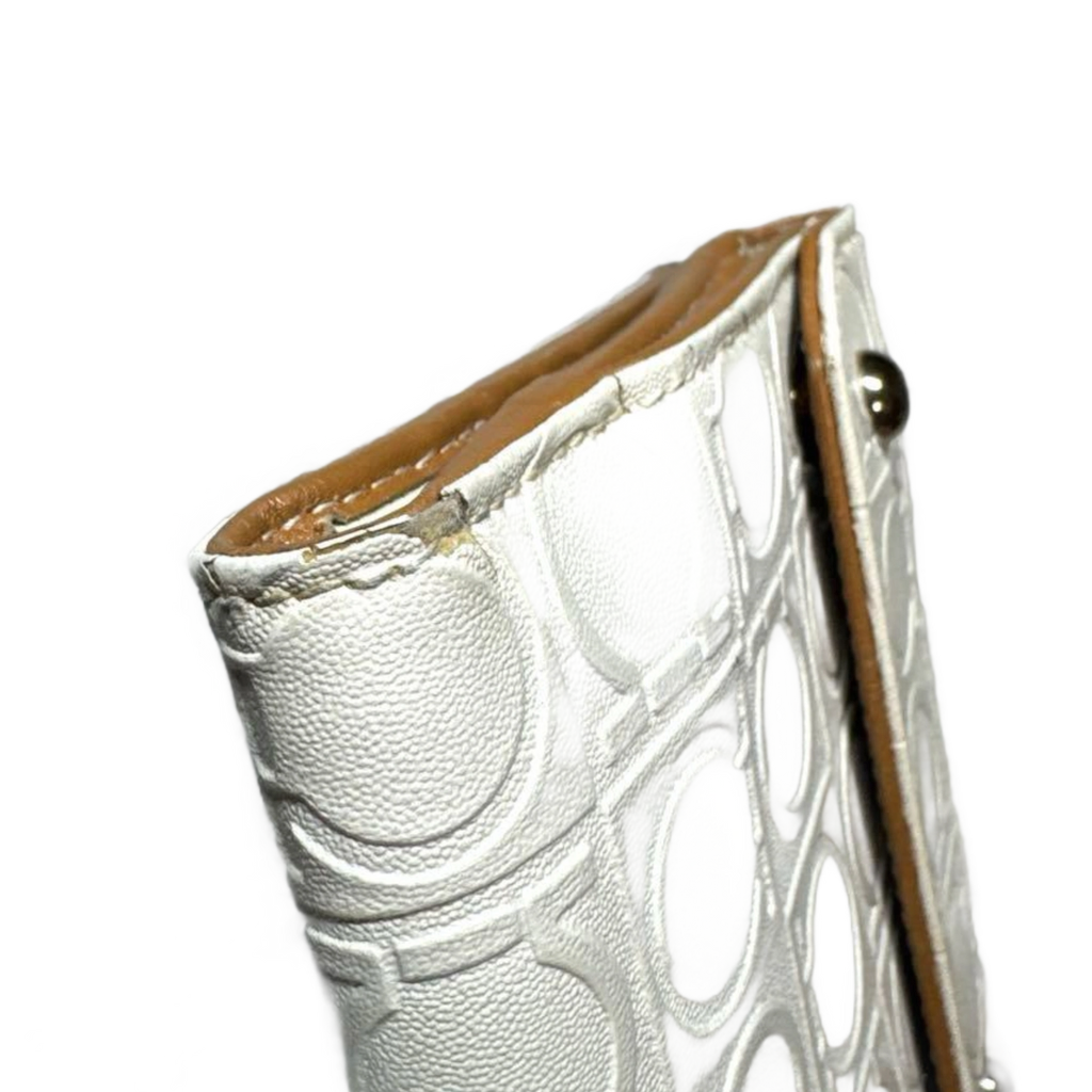 FERRAGAMO Portefeuille blanc à deux volets en relief