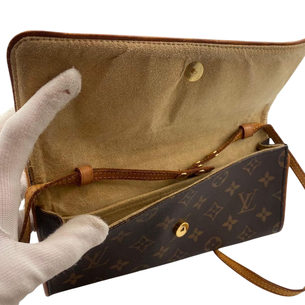 LOUIS VUITTON Monogram Wallet on Chain Pochette