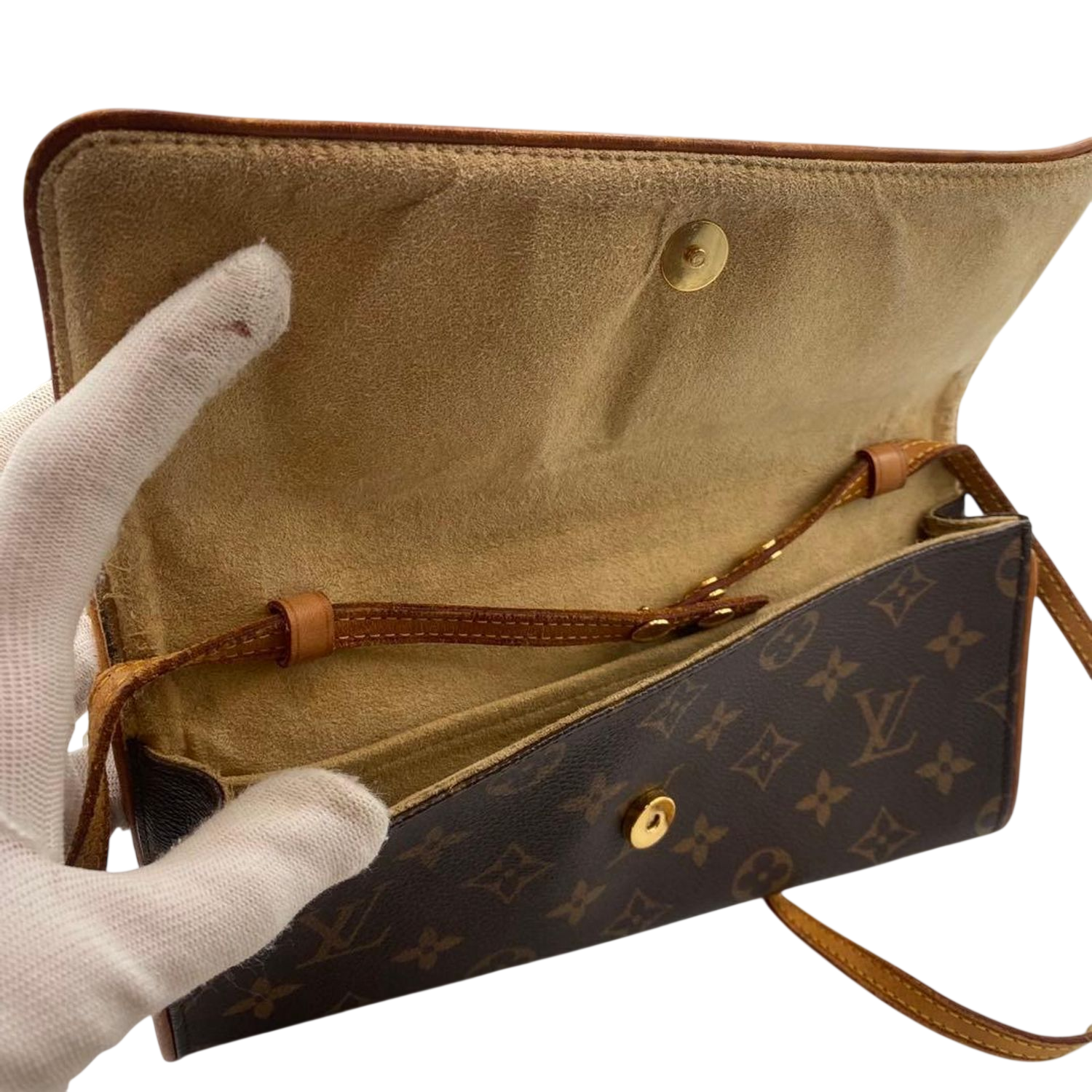 LOUIS VUITTON Monogram Wallet on Chain Pochette