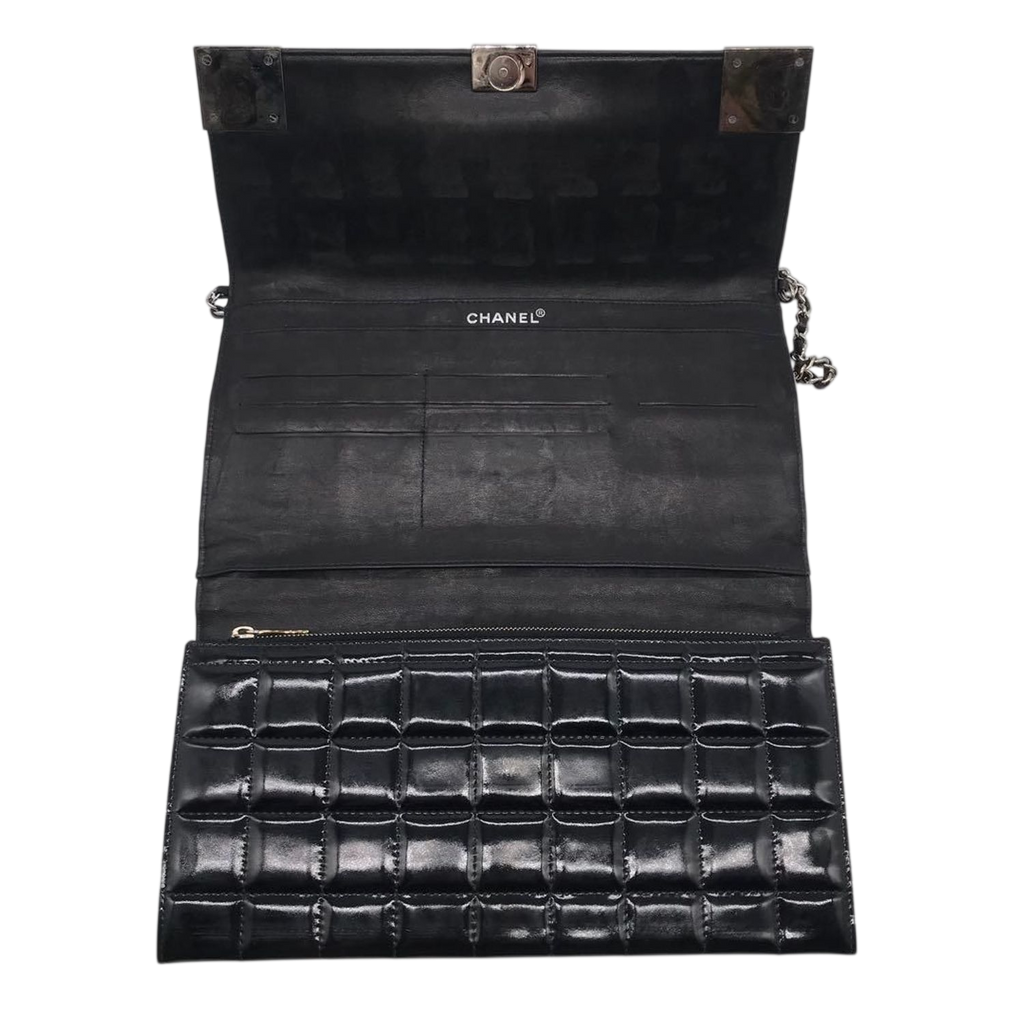 CHANEL Black Patent Leather Chocolate Bar WOC