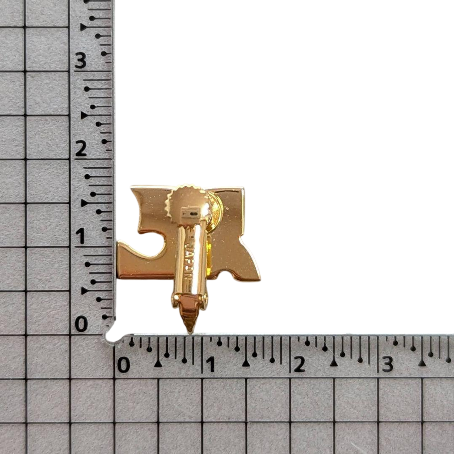 COURRÈGES Boucles d'oreilles clips logo AC entièrement pavé strass doré